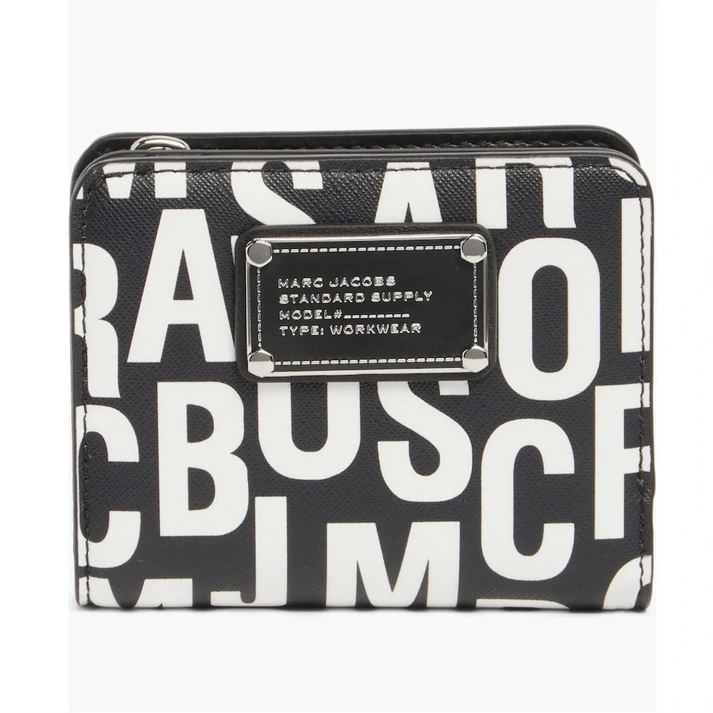 Marc Jacobs Wallet - Picture 2 of 5